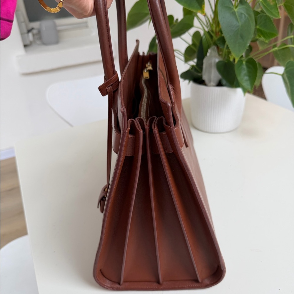 Yves Saint Laurent Sac de Jour (Large) – Camel Calfskin - Picture 7 of 15